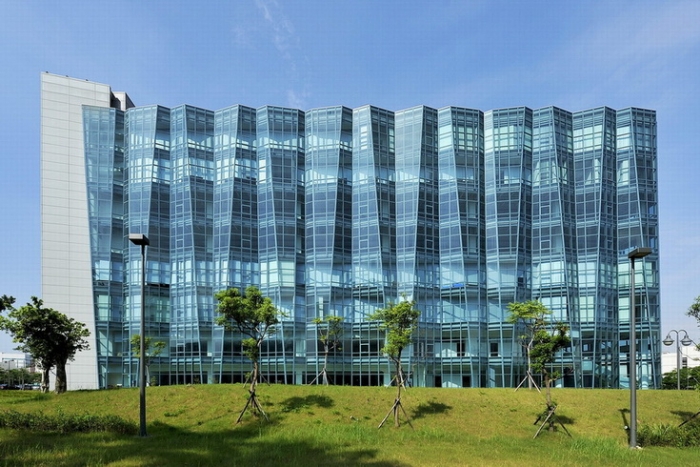 Facade (12)